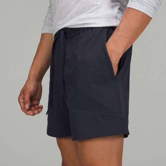 Lululemon Size XL Dark Navy Blue Men's 5" Bowline Shorts Stretch Ripstop - Picture 12 of 12